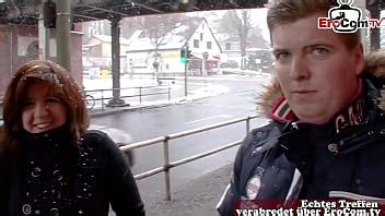 Couple allemand effectuant un casting dans la rue à Berlin XVIDEOS