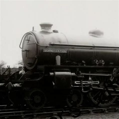 LNER STEAM TRAIN Loco Geoffrey H Kitson 1237 London North Eastern