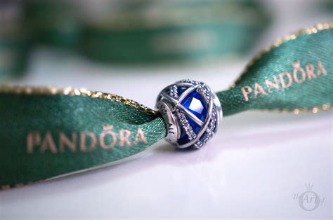 REVIEW: PANDORA Royal Blue Galaxy Charm - The Art of Pandora | The #1
