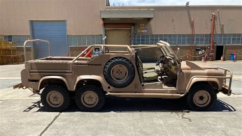 sas  wheel drive land rover sells  huge sum  auction