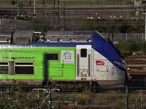 La Circulation Des Trains Interrompue Dans L Oise Cause De La Chute D