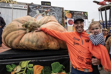 Biggest Pumpkin Minnesota Grower Breaks World Record All Photos