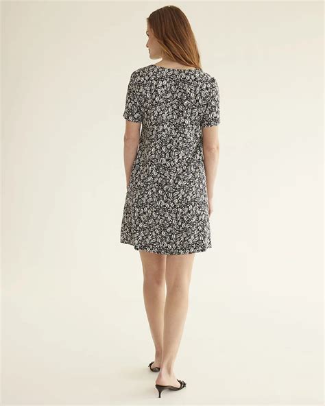 Short Sleeve V Neck Empire Dress Reitmans