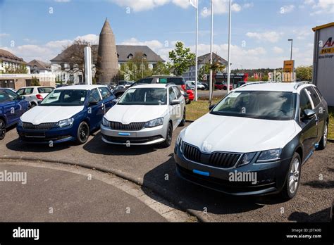 Frankfurt Deutschland 30 März 2017 Neue Skoda Fabia und Octavia