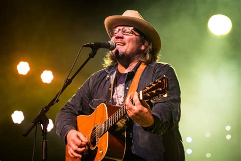 Nieuwe Singles Jeff Tweedy Love Is The King And Guess Again