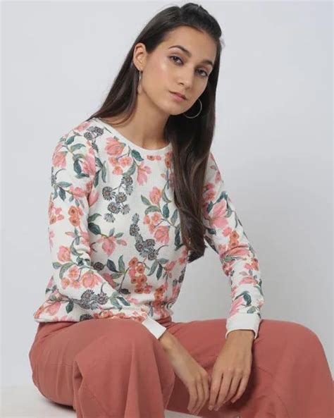 Buy Floral Print Crew Neck Sweatshirt Online At Best Prices In India Jiomart