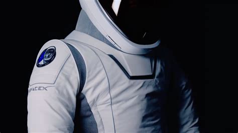 Spacex Unveils New Spacesuits For Historic Private Astronaut Spacewalk