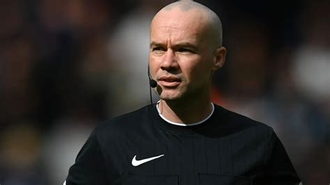 Who is Premier League referee Paul Tierney and what's his net worth ...