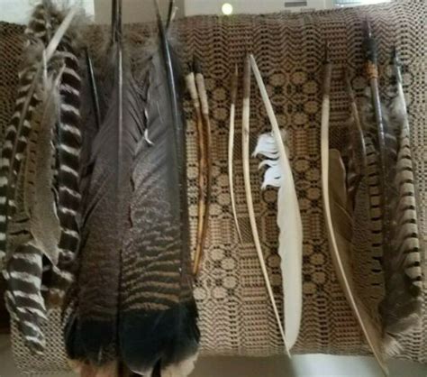 Primitive Style Pens Feather Pens And Just Feathers Great Look