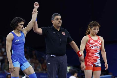 Olympics Paris Olympics 2024 Vinesh Phogat Stuns Defending Champion Yui Susaki Of Japan