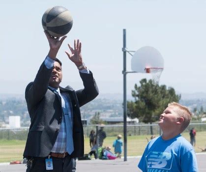 New Aliso Viejo middle school principal enjoys first day at school ...