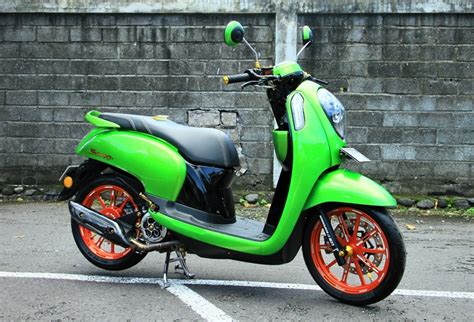 Modifikasi Honda Scoopy Bali Tampilan Hijau Seger Spek Daily