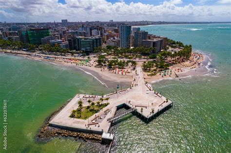 Foto A Rea Do Marco Dos Corais E Praia De Ponta Verde Em Macei