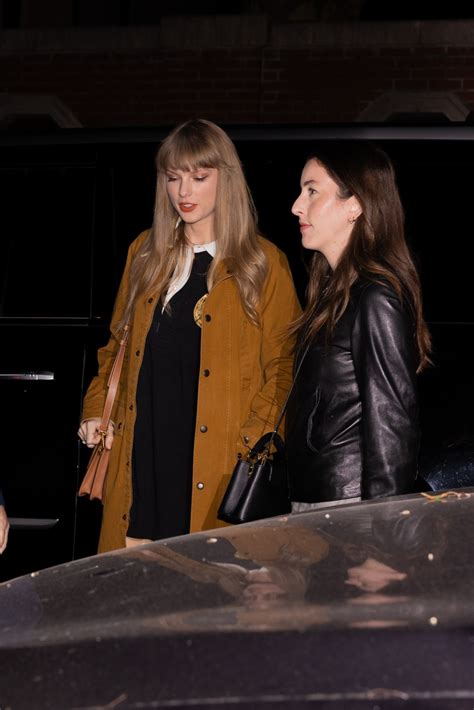 Exclusive Taylor Swift Grabs Dinner With Haim In Nyc Before Release