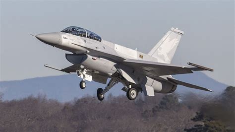 Lockheed Martin F-16 Block 70 startet in Greenville zum Erstflug | FLUG ...