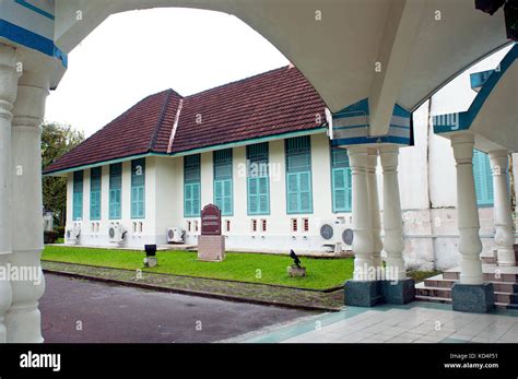 Old Courthouse Kuching Sarawak Malaysia Stock Photo Alamy