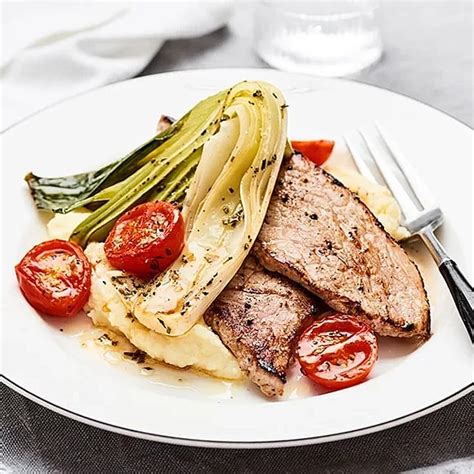 Stekt schnitzel med bakad purjolök och rosmarin Recept ICA se