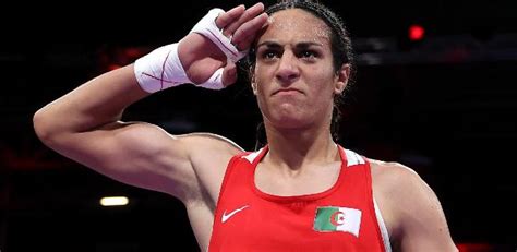 Imane Khelif argelina alvo de polêmica vai para o boxe profissional