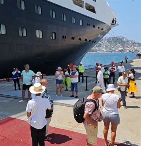 Llega A Acapulco El Crucero Vasco Da Gama Nicko El Quinto De La