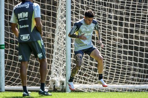 Bernard Jogar Contra O Juventude Jogador D Pista Sobre Sua Reestreia