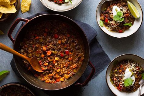 Black Bean And Quinoa Chili With Lime Sunbasket