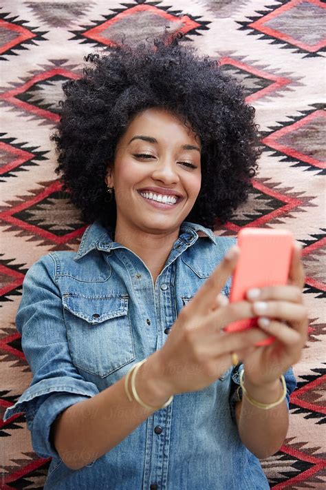 African American Woman Texting On Cell Phone Stock Image Everypixel