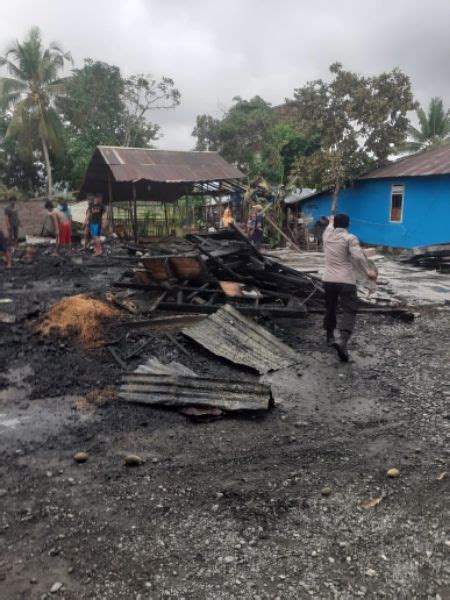 Satu Rumah Warga Di Desa Cemerlang Kecamatan Masama Ludes Dilalap