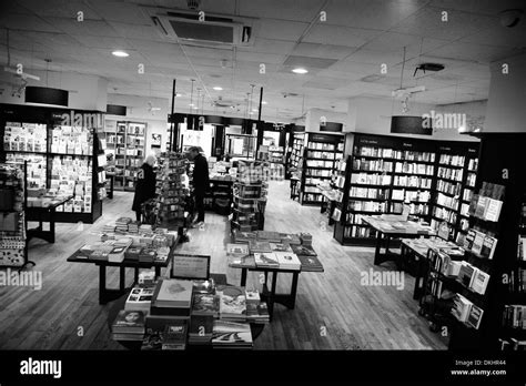 Book Shop Interior London Uk Interior Of Waterstones Bookshop Book