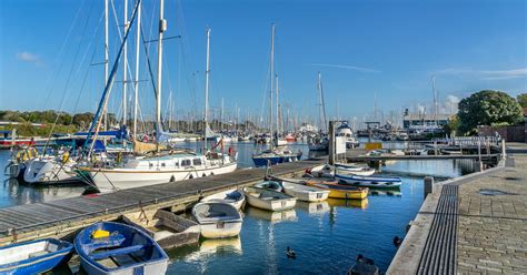 Hotels in Lymington from $79 - Find Cheap Hotels with momondo