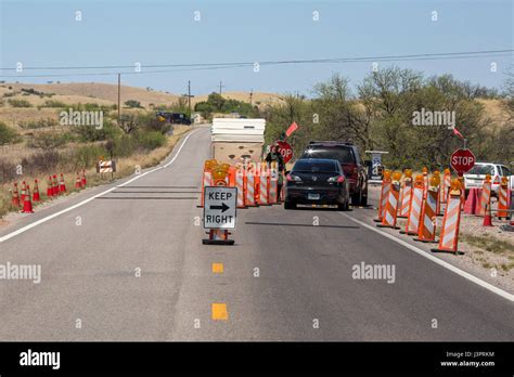 Sonoita Arizona A Us Border Patrol Checkpoint On Arizona Highway