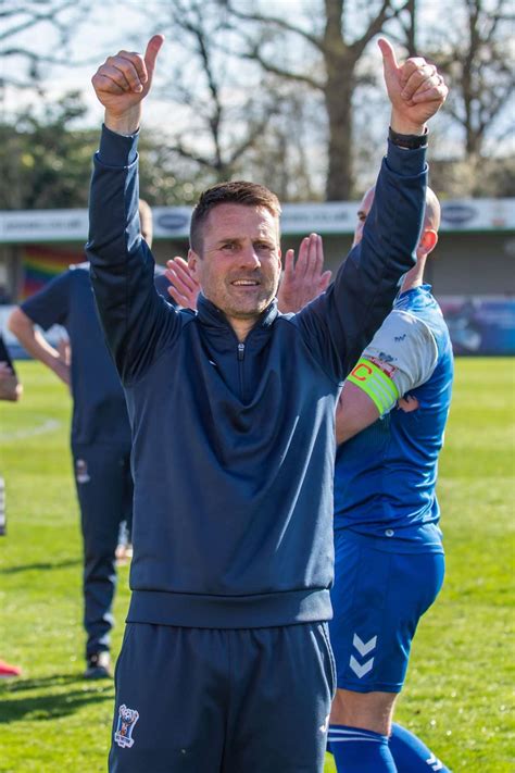 Southern League Football Afc Totton Win Southern League Division