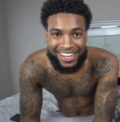 Christopher Sails Nude Scrolller