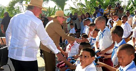 Críticas a Díaz Canel por usar frase de Martí sobre los niños para