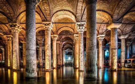 I Monumenti Di Istanbul Santa Sofia La Cisterna Basilica Moschea Blu