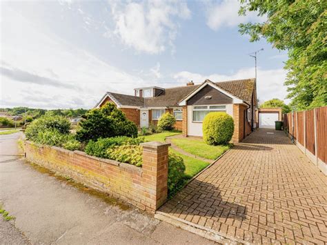 Bed Bungalow For Sale In Elmwood Crescent Flitwick Bedford