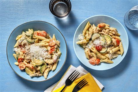 Pâtes crémeuses au pesto et poulet Recette HelloFresh