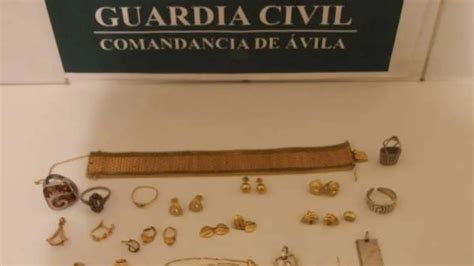 Detenido Un Hombre Por Robar Joyas Por Valor De Euros A Su