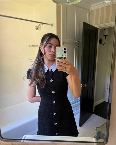 Miranda Cosgrove Mirandacosgrove Nude OnlyFans Leaks Fappening FappeningBook