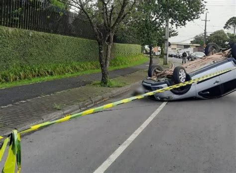 Idoso Morre Ao Ser Atingido Pelo Pr Prio Carro Ap S Tentar Pegar No