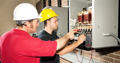 Hire The Best The Top 5 Electrician Training Programs Inside Advisor Pro