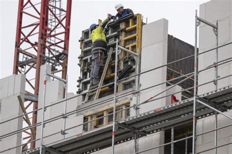 Einbruch Beim Wohnungsbau Setzt Sich Fort