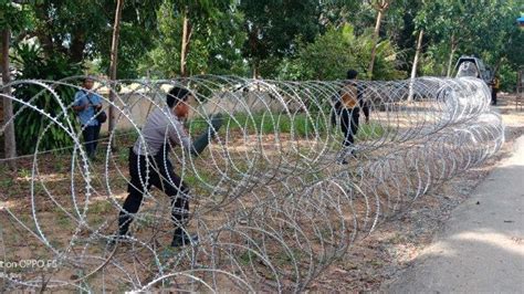 Kawat Berduri Dipasang Di Sekeliling Kantor Kpu Tala Ini Tujuannya