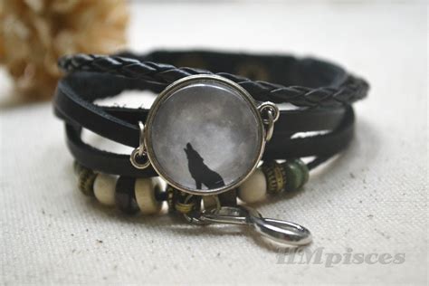 Full Moon Bracelethowling Wolf Bracelet Wolf Woven - Etsy