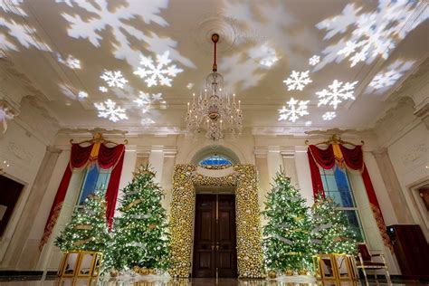 The White House Just Revealed Its Holiday Decorations | Reader's Digest