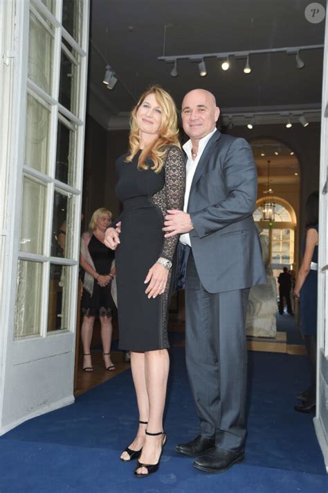 Andre Agassi Et Steffi Graf Leur Fils Jaden Totalement In Love Au Bras De La Superbe Blonde