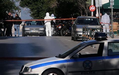 Grèce Un engin artisanal explose devant une église à Athènes un