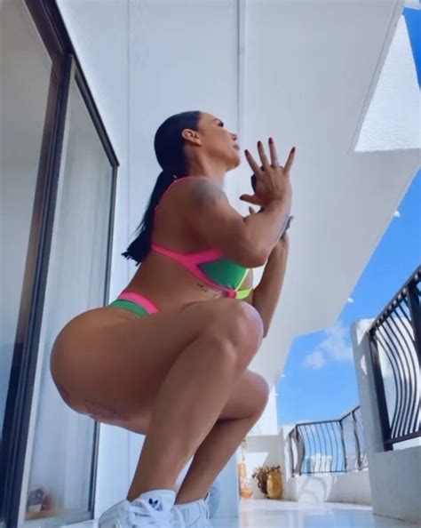 Lis Vega Hace Ejercicio En Bikini Y Paraliza Las Redes Fotos Y Video