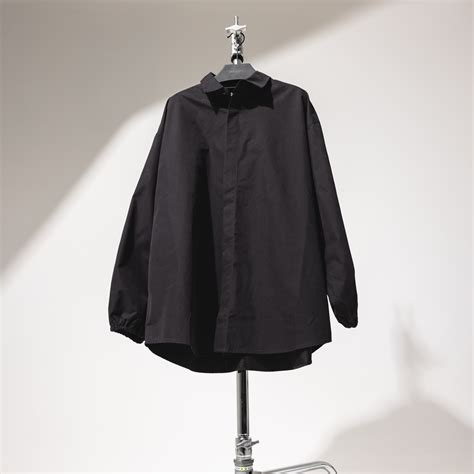 ESSENTIALS BUTTON DOWN SHIRT Black SUBTYPE