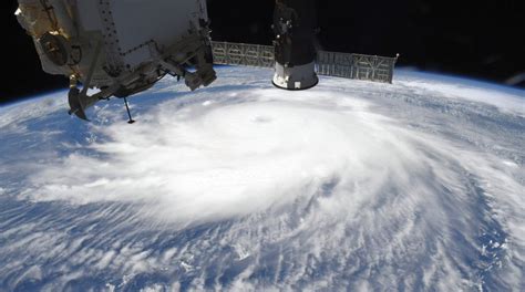 Hurricane Laura captured in stunning pictures from space | Fox News