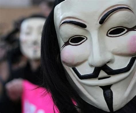 Notícias Grupo hacker Anonymous declara guerra cibernética contra